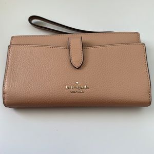 Kate Spade phone Wristlet
